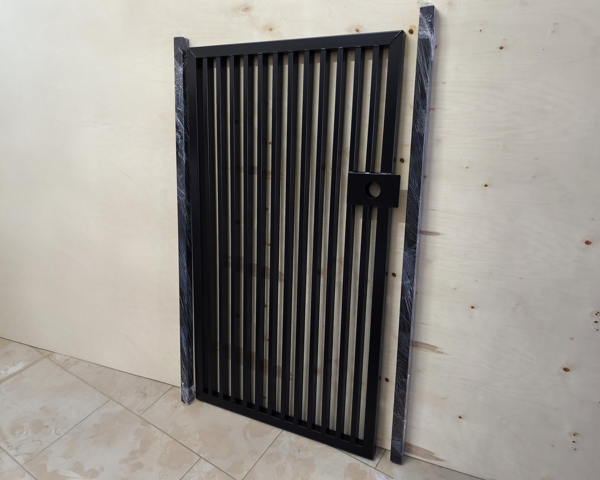 Custom Gate | Metal Garden Gate | Metal Art Accent | Pedestrian Walk Thru Entry | Outdoor | Indoor | Garden Gate | Profile Gate 01