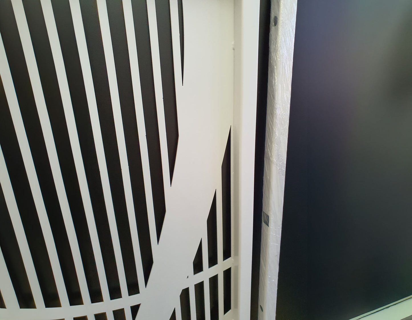 Custom Intersec Modern Linear Metal Garden Gate | Metal Art Accent | Abstract Curved Overlay Laser Cut Door | Luxury Minimalist Outdoor Entry | M49