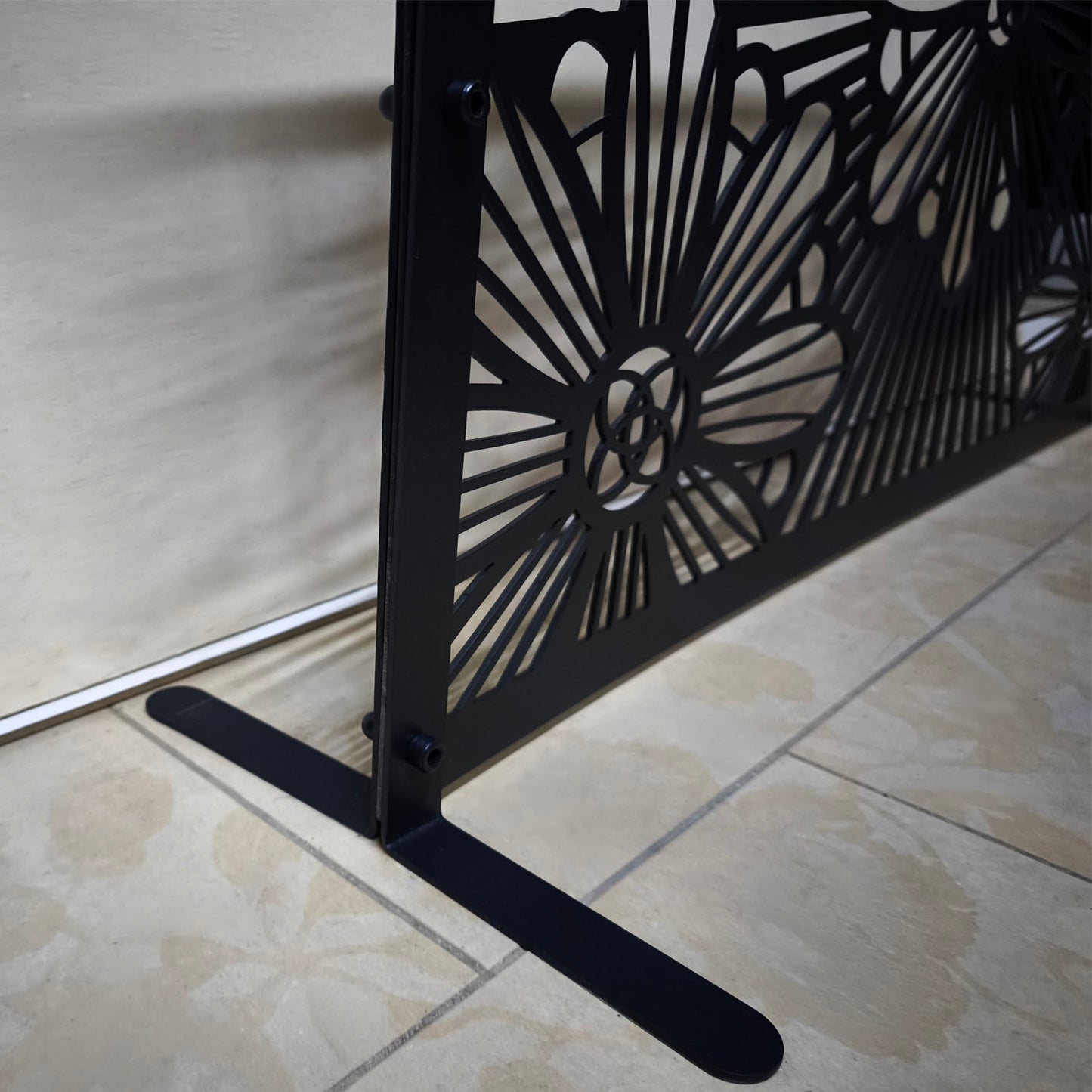 Modern Floral Fireplace Screen M9